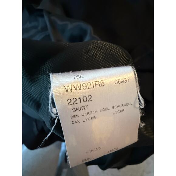 TSE Black Virgin Wool Black Skirt Size 8 - Picture 3 of 3